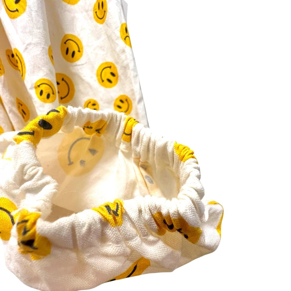 Mia Layzell Smiley Face Blouse- No Size Tag (Looks like a small. Can fit a med) - Picture 4 of 4